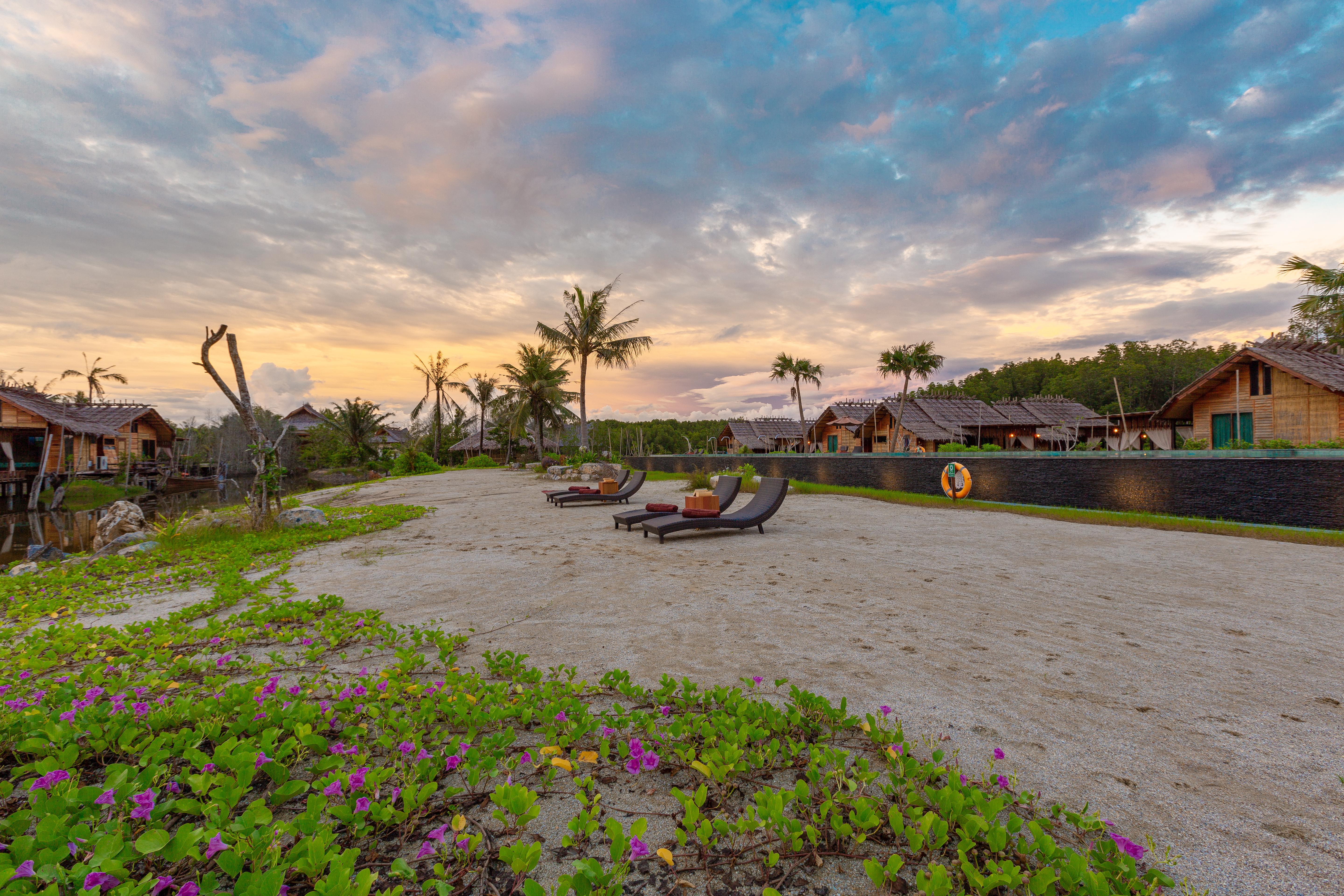Venice Krabi Villa Resort Exteriör bild