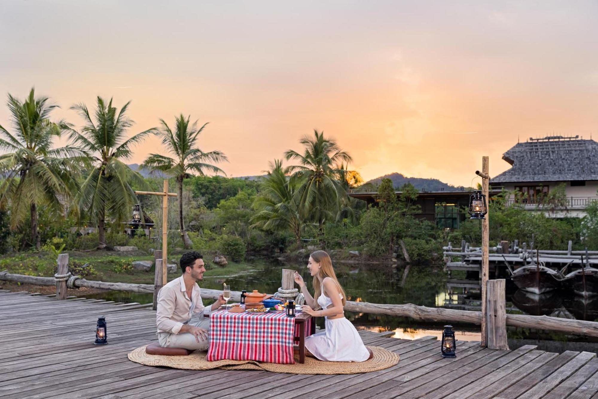 Venice Krabi Villa Resort Exteriör bild