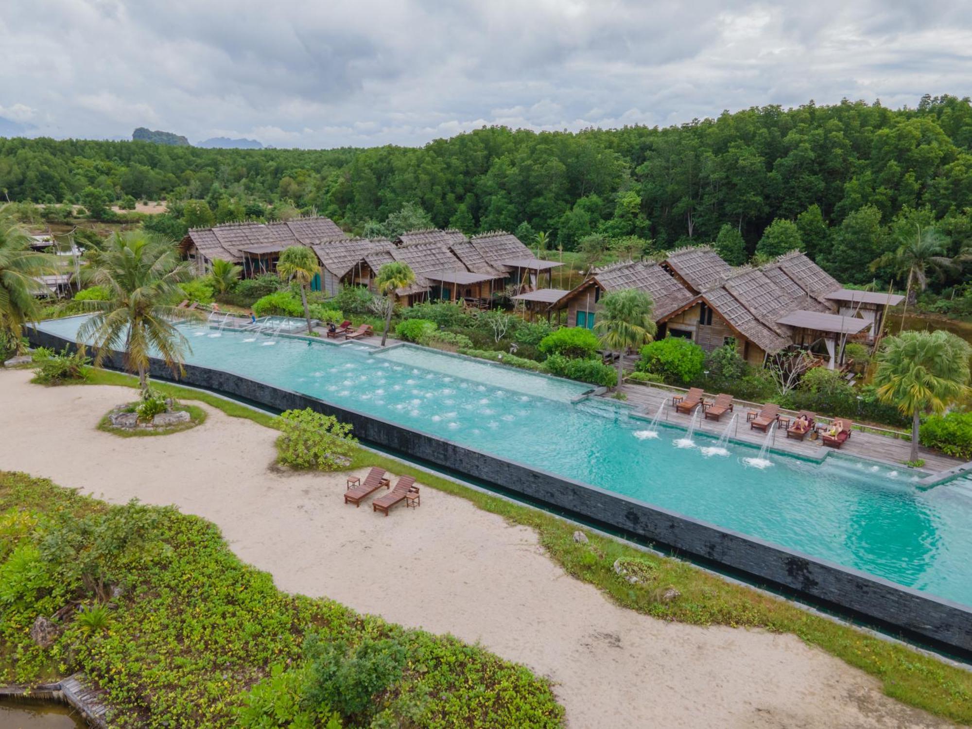 Venice Krabi Villa Resort Exteriör bild
