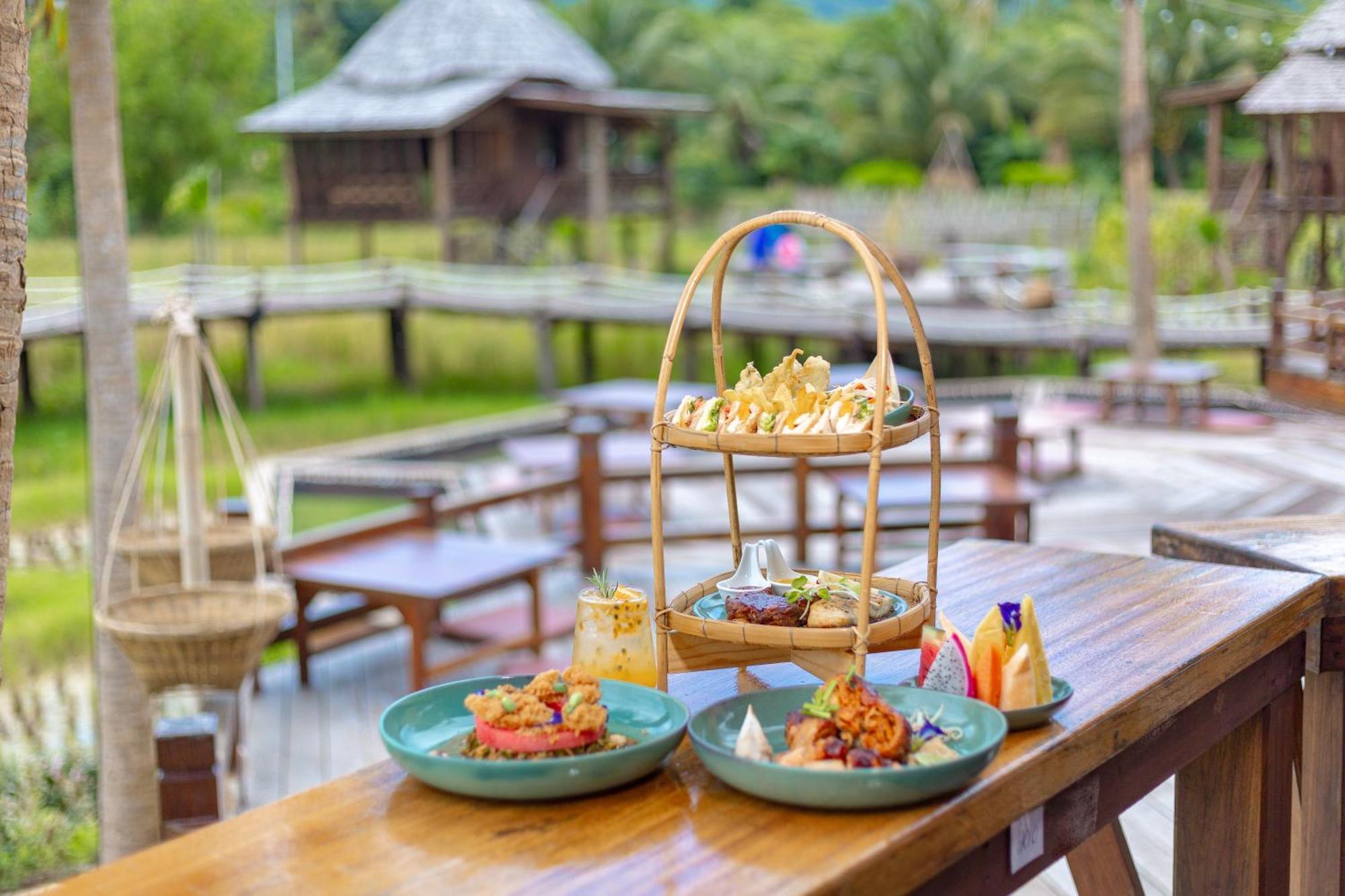 Venice Krabi Villa Resort Exteriör bild